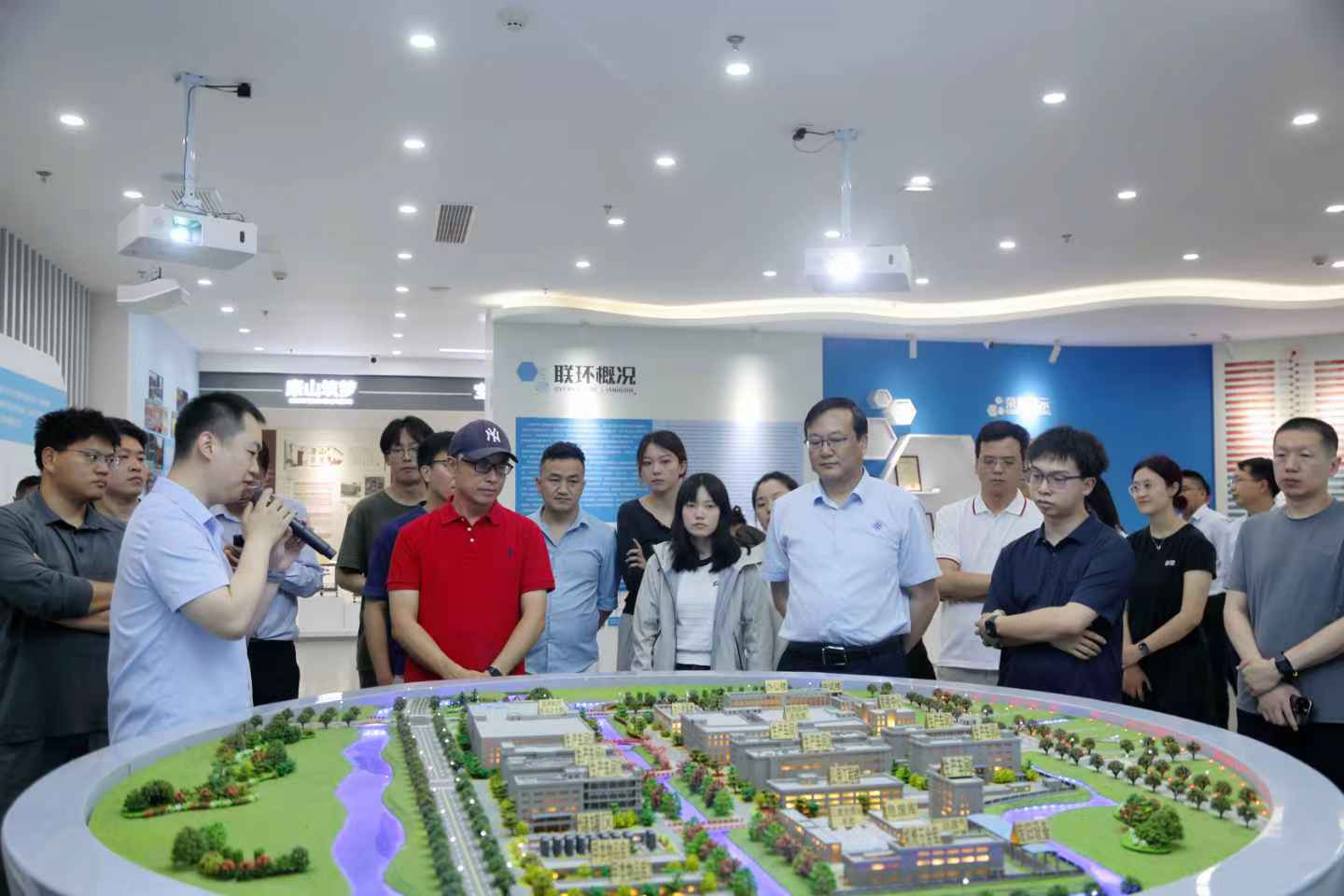 495af89d8b47f3aca51d9fdd3baf6ec8.jpg 495af89d8b47f3aca51d9fdd3baf6ec8.jpg